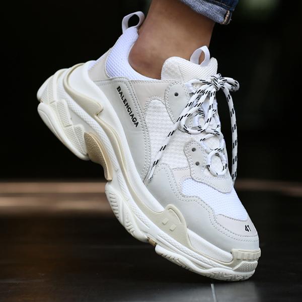 【BALENCIAGA】2018AW バレンシアガスーパーコピー 入手困難☆激レア Triple S Trainer ホワイト 483513